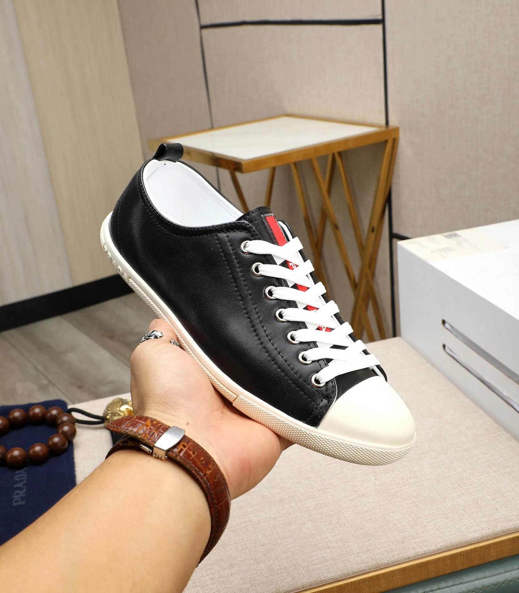 Men's men's shoes💰440🌹🌹[PRADA—Prada] 2024 latest model🙈original replica! 👟👟👟The uppers are made of top-notch workmanship from Italy🇮🇹Imported calfskin❗️Genuine leather lining@Suitable for travel, the original version has an enlarged engraved sole, making it suitable for all kinds of travel, showing low-key luxury. Let quality speak for itself. Color: Size: 38-44